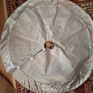 Silver disco full size tree skirt